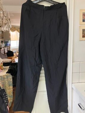 Classic Black Wide-Leg Dress Pants